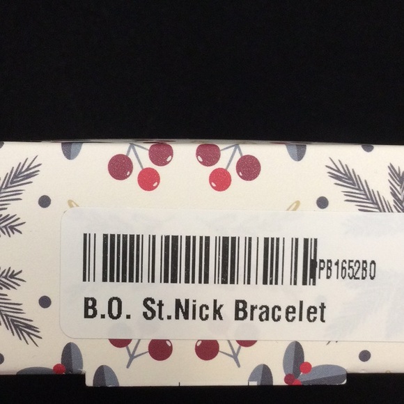 Plunder Matching Set/New:  Frosty Earrings & St. Nick Bracelet. - Picture 8 of 8
